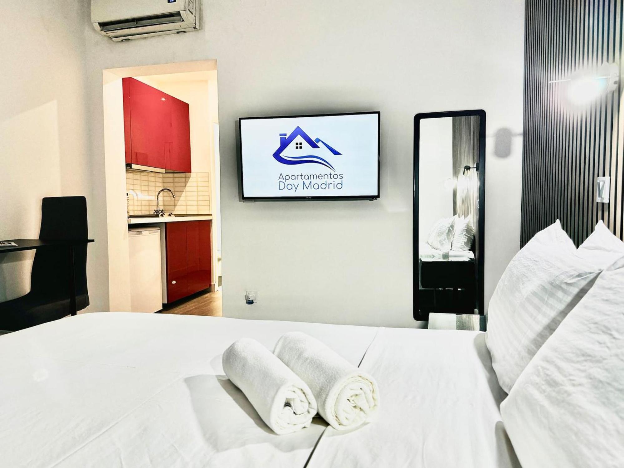 Apartamentos Day Madrid Callao Centro Gran Via Sol Malasana Luaran gambar