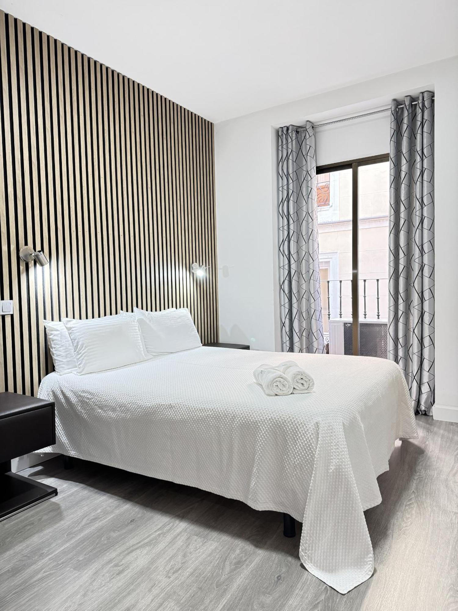 Apartamentos Day Madrid Callao Centro Gran Via Sol Malasana Luaran gambar