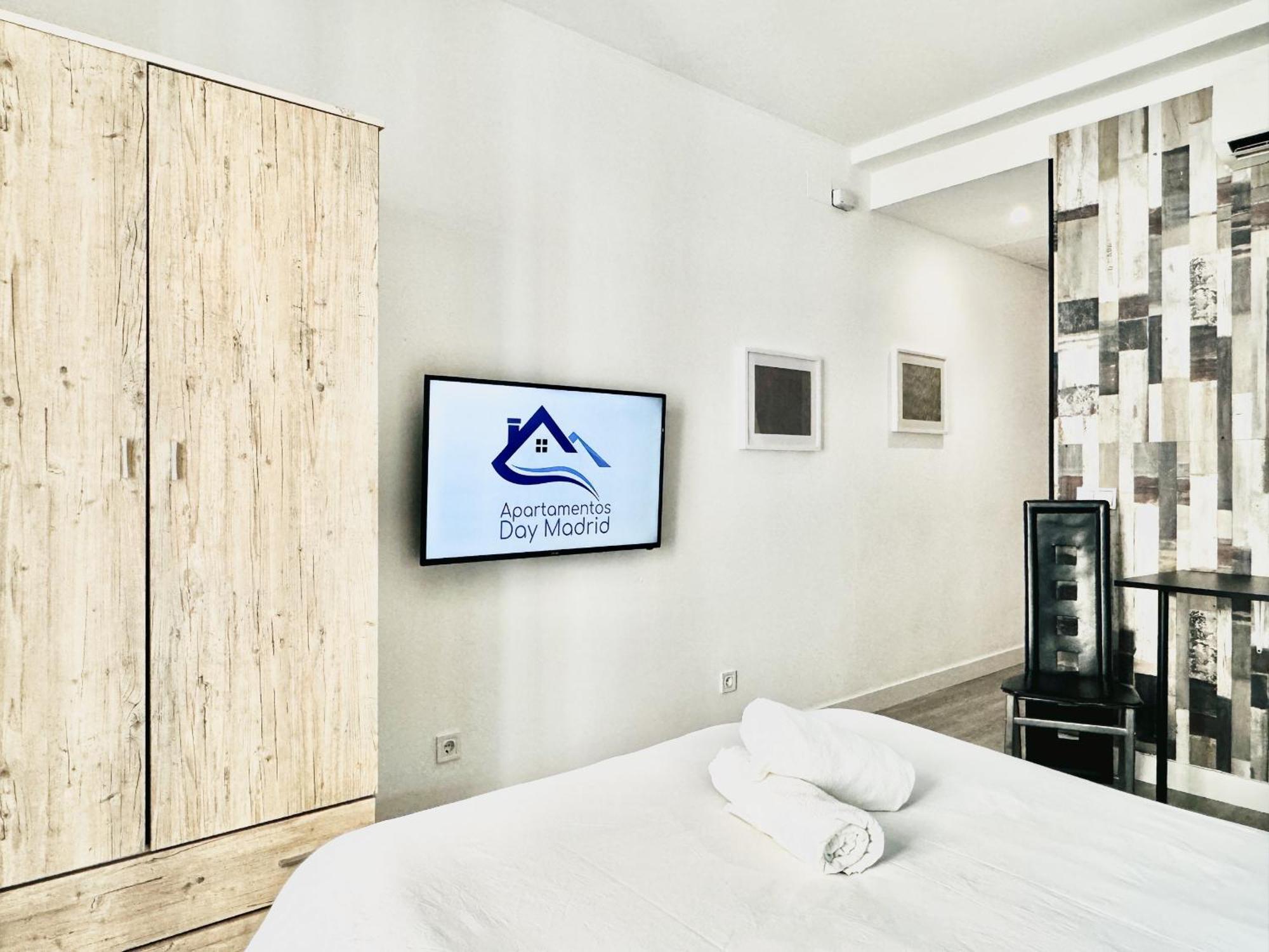 Apartamentos Day Madrid Callao Centro Gran Via Sol Malasana Luaran gambar