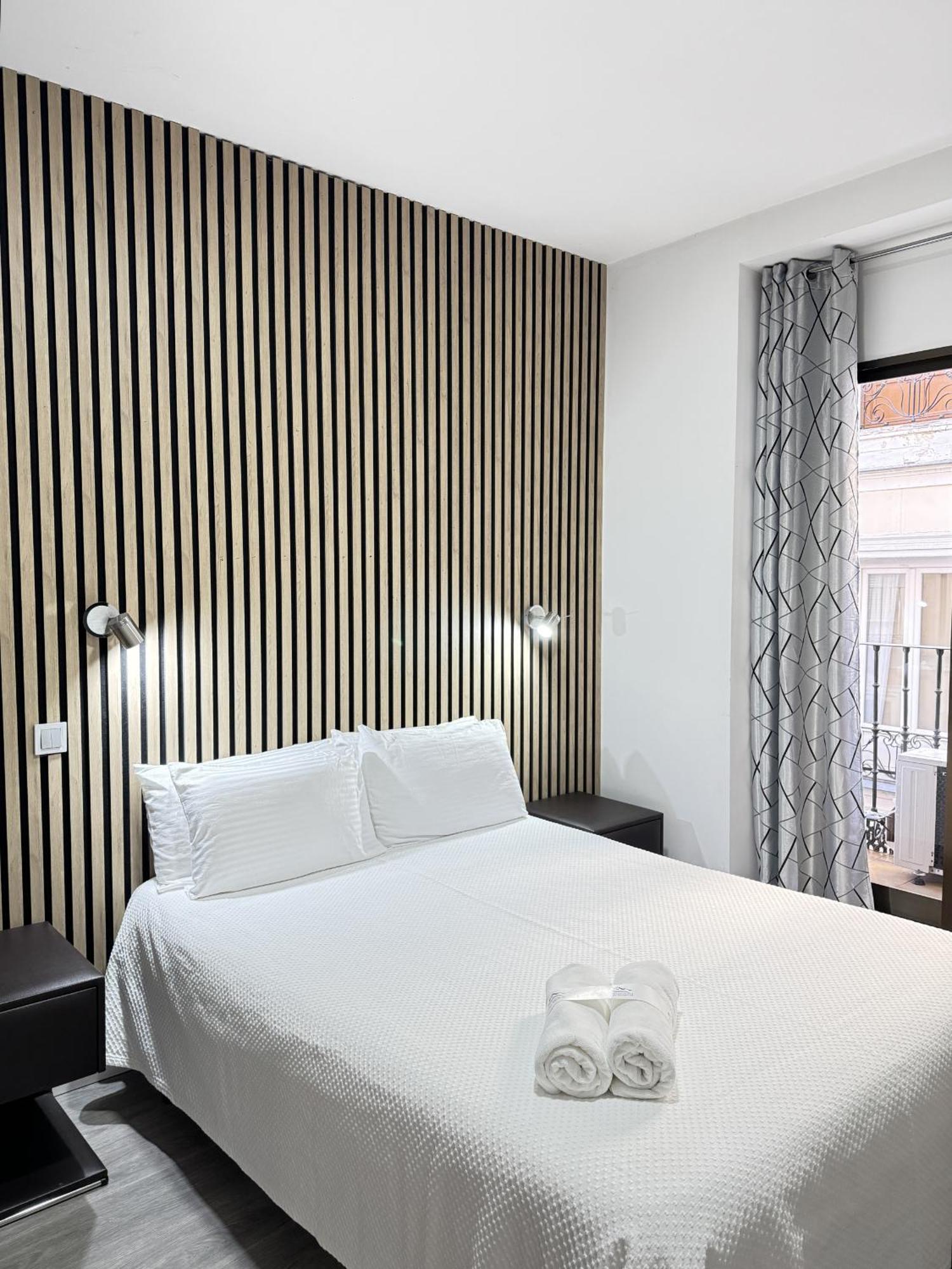 Apartamentos Day Madrid Callao Centro Gran Via Sol Malasana Luaran gambar